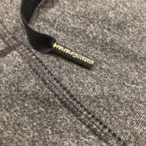 Lululemon women’s baggy pants Size 6 - Picture 3 of 6